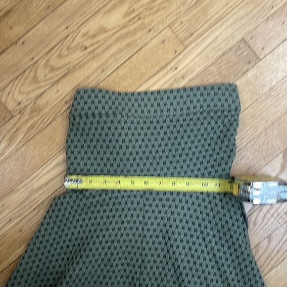 URBAN OUTFITTERS Madison green Textured Strapless Midi Dress XS - Picture 6 of 9